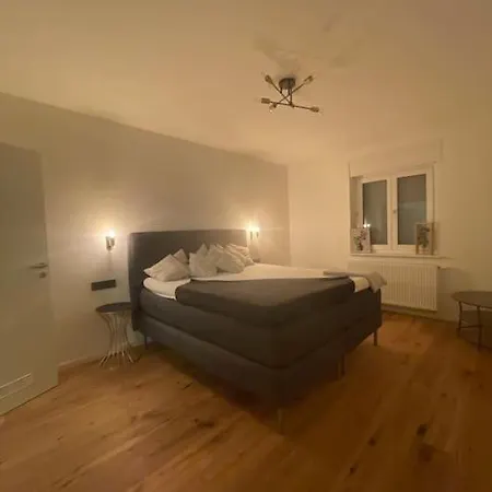 Schoene 2 Kingsize-bett Apartamento *