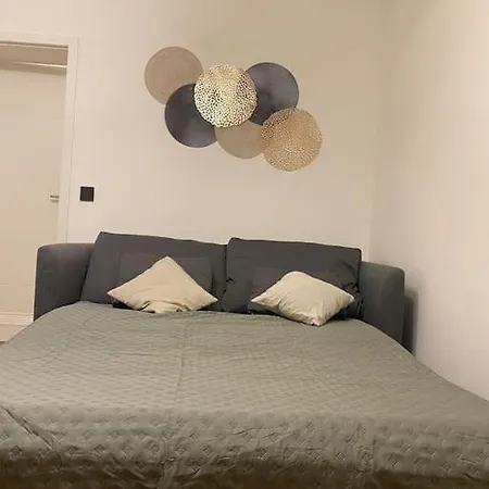 Schoene 2 Kingsize-bett شقة