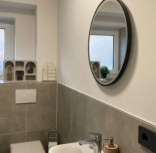 Schoene 2 Kingsize-bett * اوغسبورغ