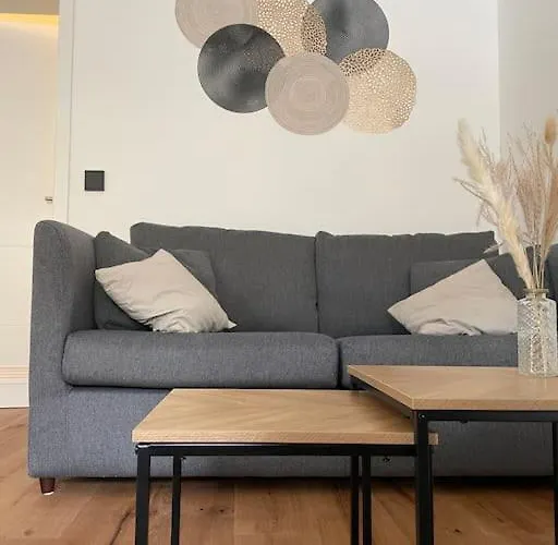 Schoene 2 Kingsize-bett Appartement